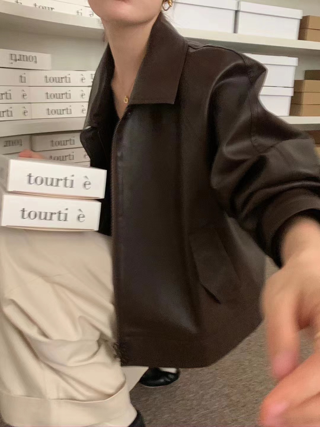 レトロスタイリッシュなジッパーポケットルーズ多用途 BF バイカーレザージャケットコート人形の襟バイクアウターウェア若い女性のための