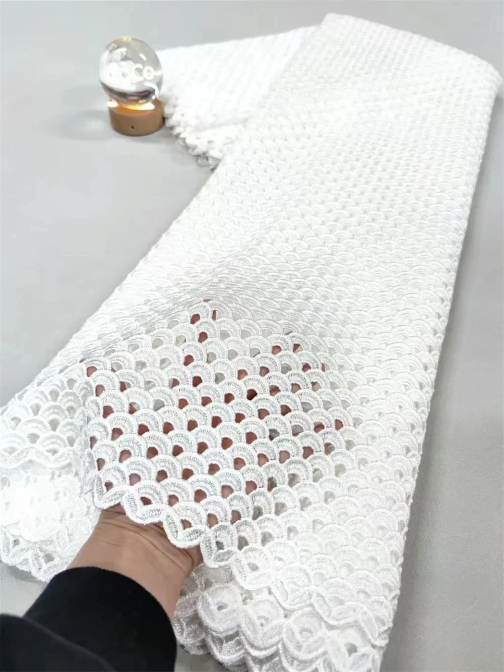 Tecido de renda cabo africano branco 2025 de alta qualidade tecido de renda guipure de seda de leite nigeriano solúvel em água para festa
