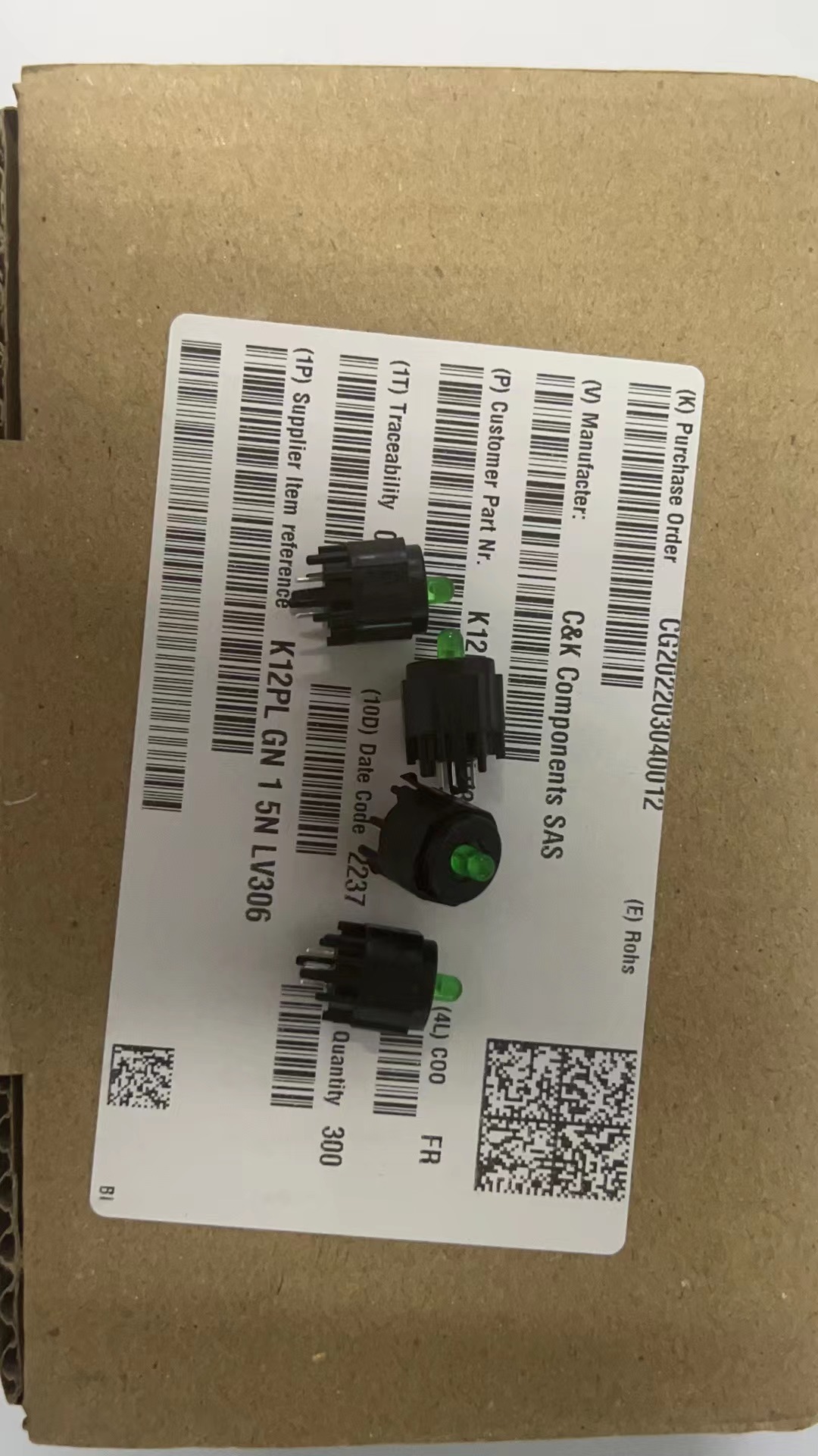 K12P BK 1 5N K12PBK15N K12PBK1.55N K12P BK 1.5 5N 1.5-5N K12A BK 1 5N ПЕРЕКЛЮЧАТЕЛЬ PUSH SPST-NO 0.1A 30V В наличии