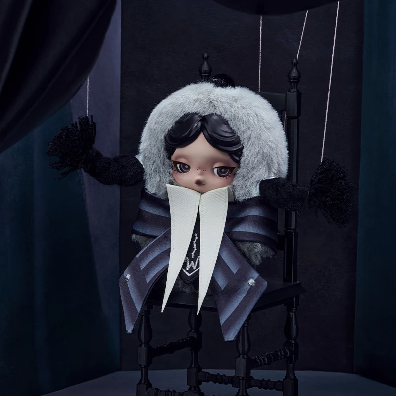【ЕС】POP MART SKULLPANDA × Плюшевая среда (версия униформы Академии Nevermore) Ограниченная к 2 шт. на заказ
