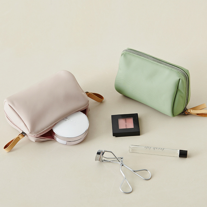Borsa per il trucco impermeabile di grande capacità borsa da viaggio in Dacron a più colori borsa per cosmetici divisa borsa per rossetto