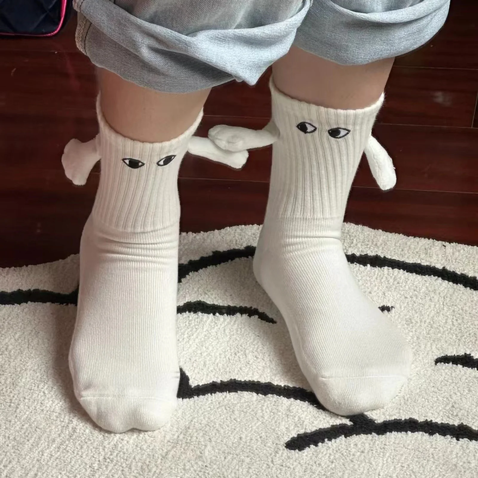 Calcetines magnéticos a la moda para sujetar las manos, calcetines de pareja de alta elasticidad que combinan con todo para primavera, calcetines de tubo medio para el hogar, deportes transpirables