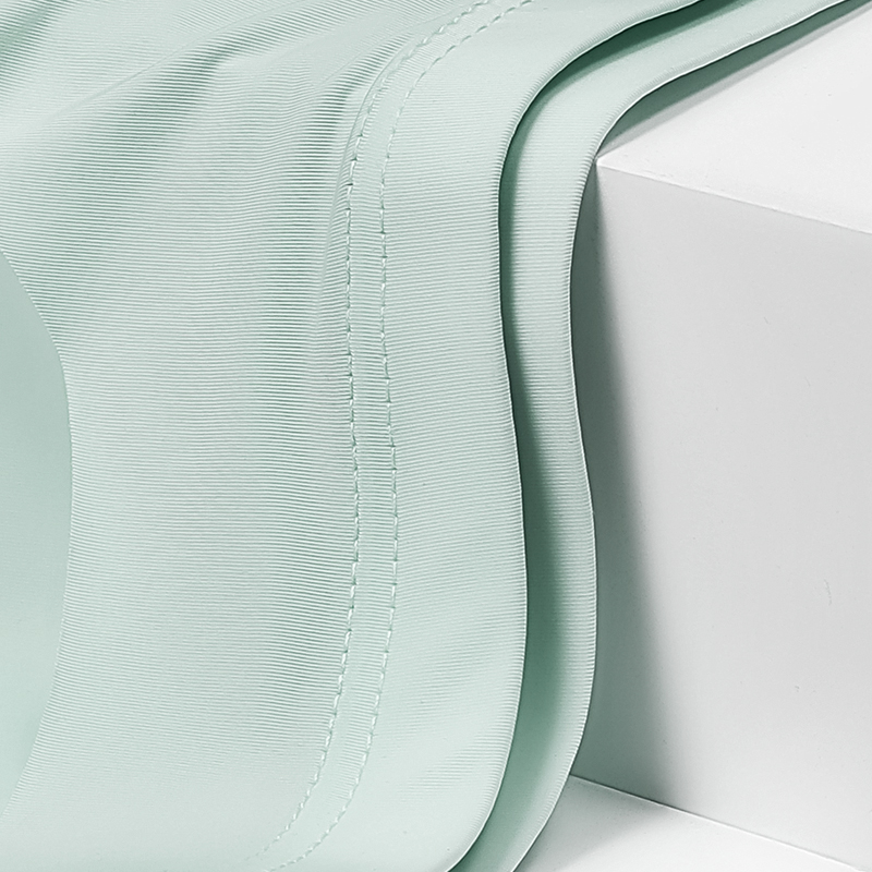 2PCS Unterwäsche, Herren-Sommer-Charme, Eisseide, niedrige Taille, dreieckige Unterhose, Herren-Individualität