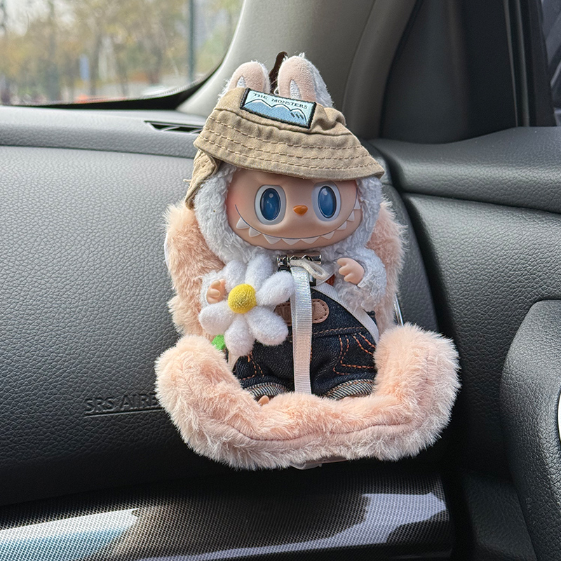 15-17 см кукольное сиденье Labubu, кукольное безопасное сиденье, милая кукла, воздуховыпускное отверстие, украшение для ароматерапии, высококачественное украшение интерьера автомобиля