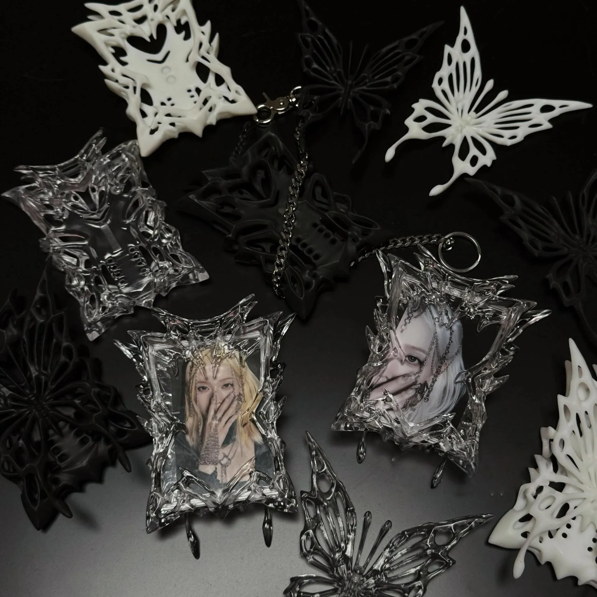 Soporte para sesión fotográfica estética Y2k, Protector de tarjetas de 3 pulgadas con mariposa magnética transparente 3D Kpop, cubierta de exhibición de tarjetas personalizada