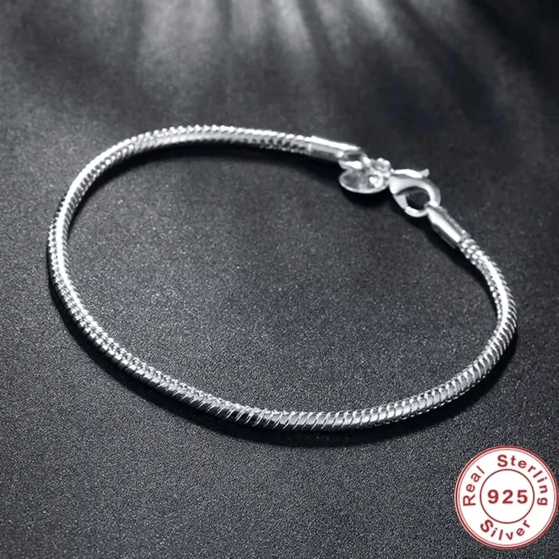 2025 Nieuwe Luxe Handgemaakte Originele Fijne Sieraden 925 Sterling Zilveren Bedelarmband Zacht Glad Snake Bone Armbanden voor Vrouwen