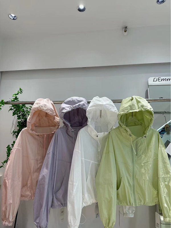 Novo Casaco F Curto e Leve  com Proteção Solar Moda Primavera Verão 2025 Estilo Casual para o Dia a Dia Ajuste...