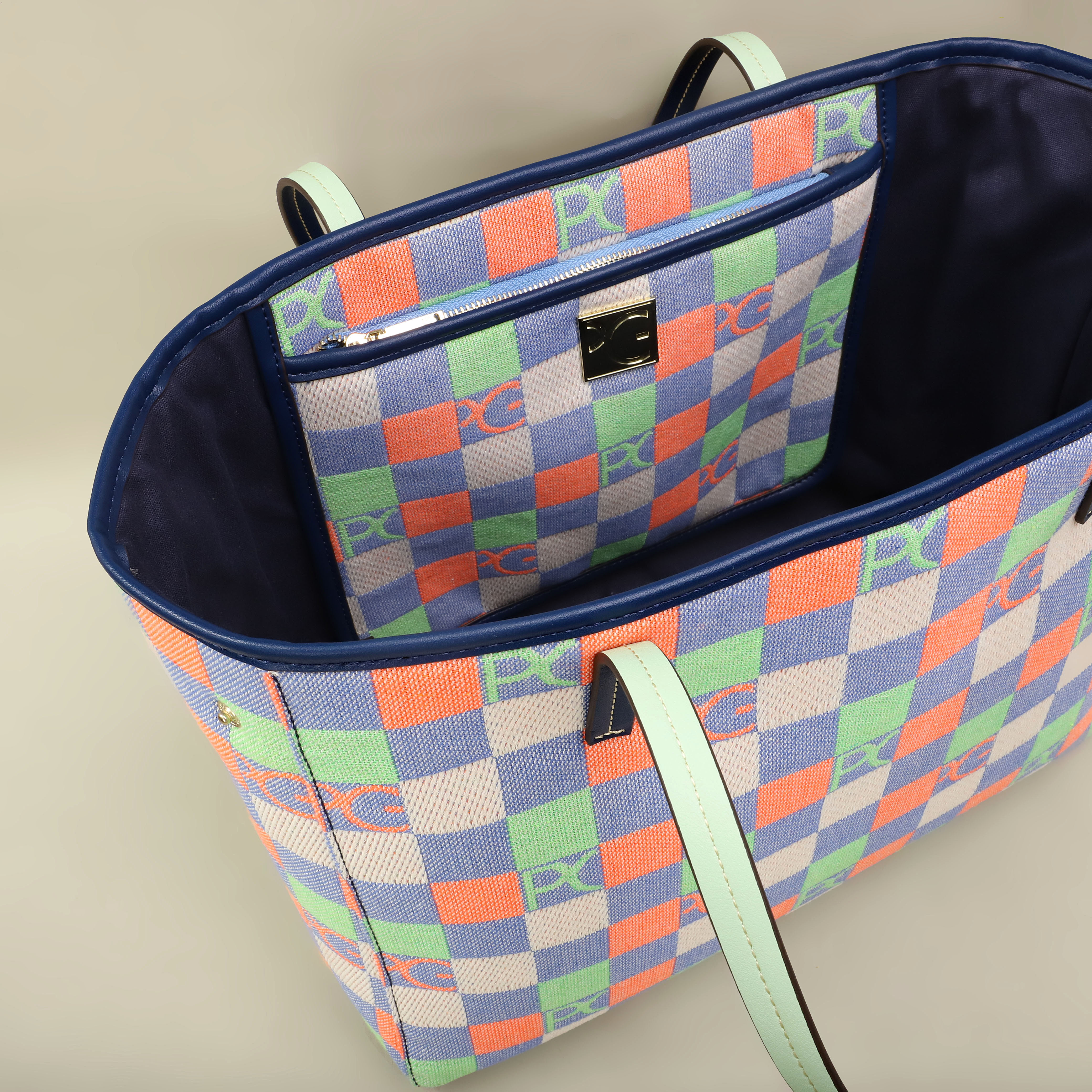 Bolso de mano con estampado de moda de marca de lujo PG para mujer, bolso multifuncional de gran capacidad para ir al trabajo en otoño e invierno 2025