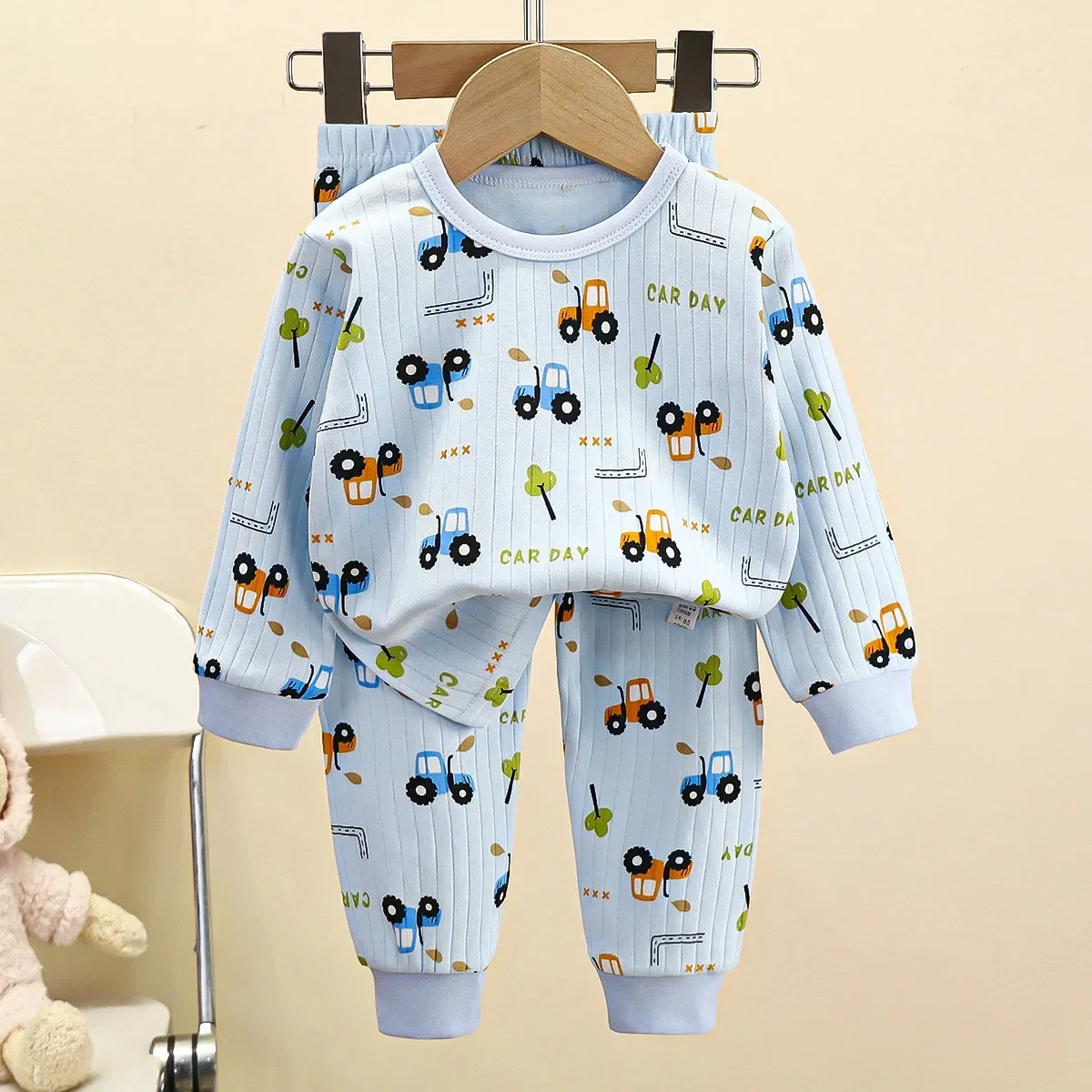 Pijamas cálidos de algodón puro para niños y niñas, camiseta de manga larga con bonitos dibujos y pantalones, ropa interior de otoño para bebés pequeños