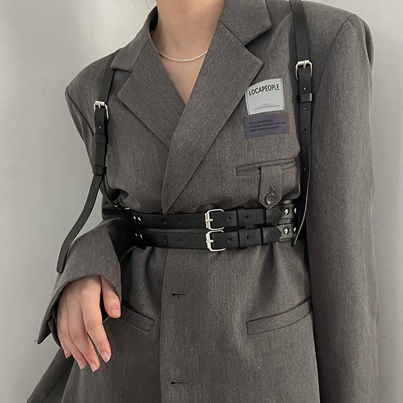 Arnés de moda para mujer, arnés decorativo con tachuelas de cuero Pu, cinturón de arnés ajustable, arnés gótico, lencería Bondage, arnés de pecho