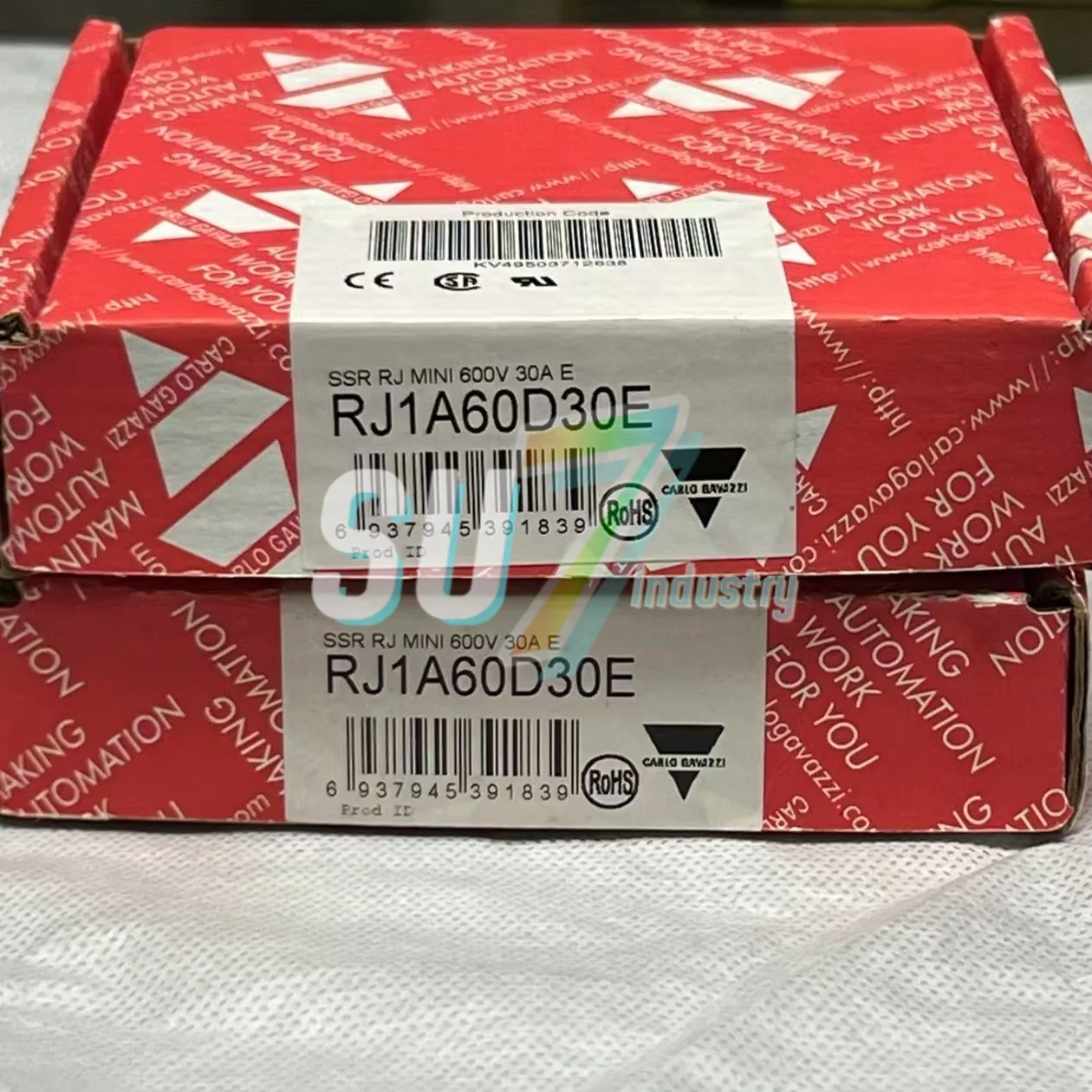 new original   Solid State Relay     RAM1A60D125   RJ1A60D30E   RM1A48A50   RM1E48AA100