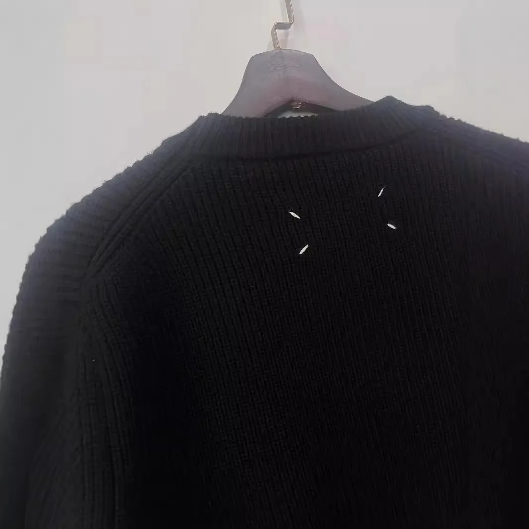Suéter Masculino de Tricô em Cor Sólida, Gola Redonda, Estilo Casual com Costura em Quatro Cantos, Manga Longa ssa em Mist...