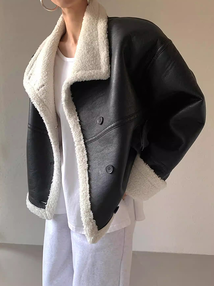 シックな冬ヴィンテージスタイリッシュなラペルルーズスプライシングPUレザーファー長袖レディースジャケットファッショナブルなオールマッチアウター