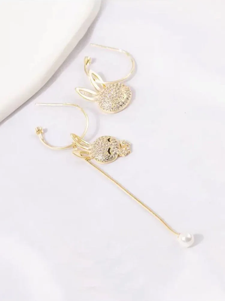  IA BEAR925 Brincos fs de prata pura assimétrica com orelha de coelho versátil e joias de prata da moda