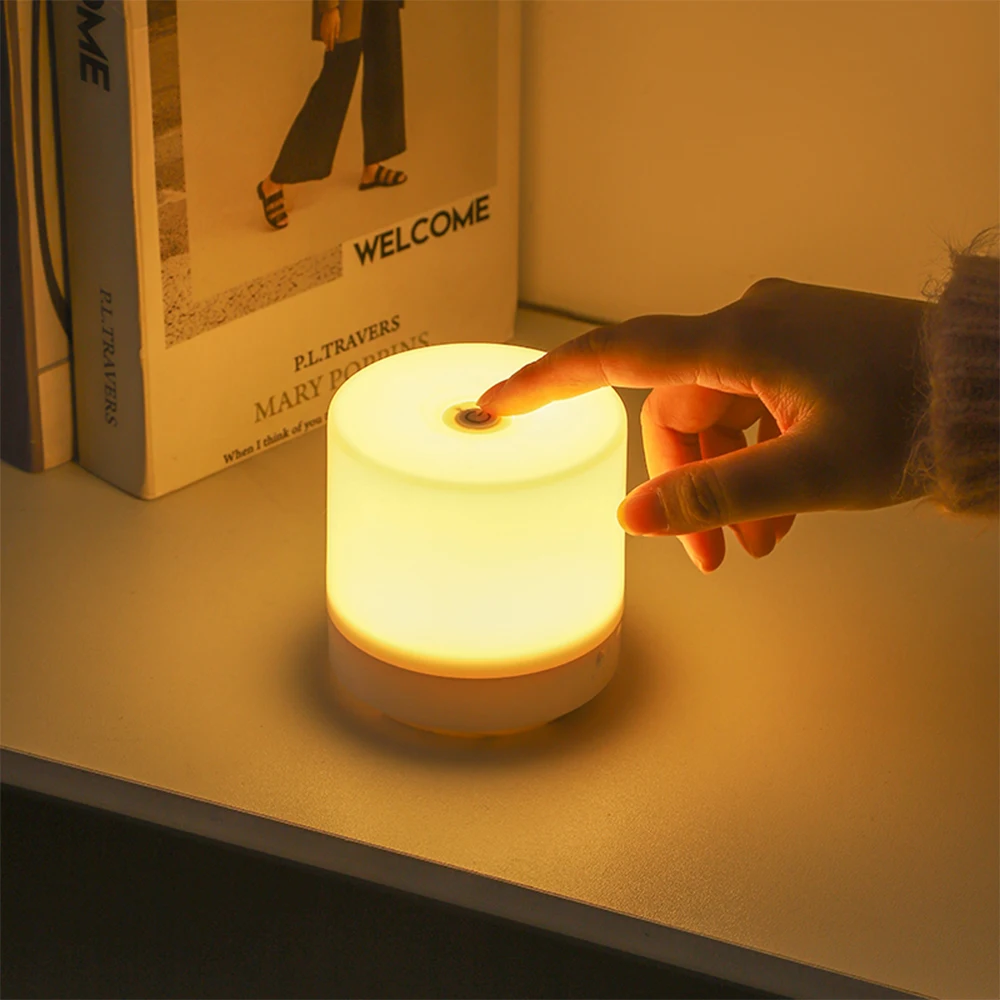 Dotykowa lampka nocna Mała lampka nocna ładowana przez USB 3 tryby przyciemniania Lampka stołowa Sypialnia Ochrona oczu dla dzieci Prezent Lampka LED do książki