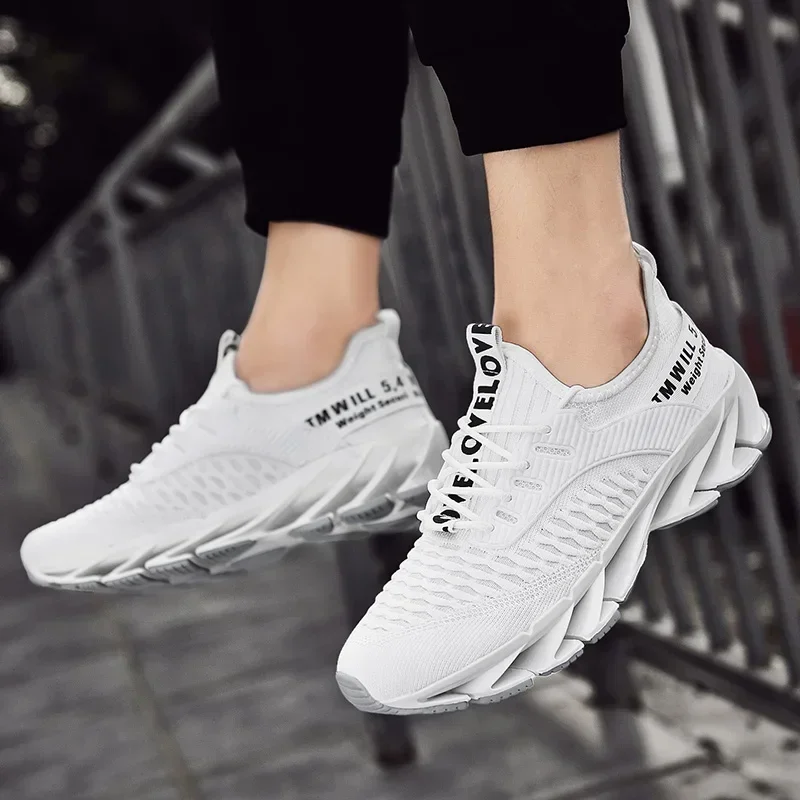 Nuevos zapatos ligeros para correr para hombre, cómodas zapatillas de deporte de malla transpirable, zapatos casuales de moda para hombre, zapatos de malla transpirable