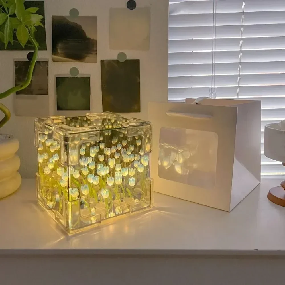 2025 DIY Tulip Sea Cube Espejo Luz nocturna Materiales de decoración de automóviles Regalos de cumpleaños hechos a mano para amigos y colegas