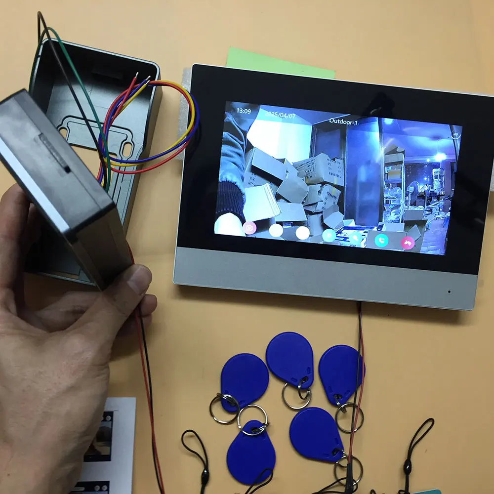 Neue Tuya Smart 2-drahtete Türklingel Wifi Video Intercom System mit APP Remote IC Karte Entsperren 1080P 7 zoll Touchscreen