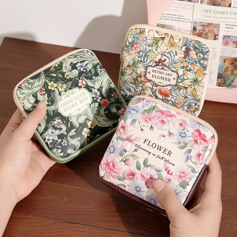 Vintage Floral Women's Coin Purse Earphones Data Cable Storage Makeup Bag Lipstick Bag Portable Sanitary Napkin Bag for Women
