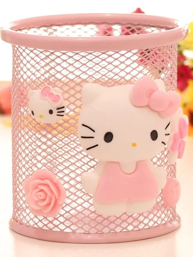 Tempat Pena Hello Kitty Ornamen Desktop Logam Lucu Pena Penyimpanan Puing-puing Desktop Kotak Penyimpanan Kartun Siswa Perempuan Ember