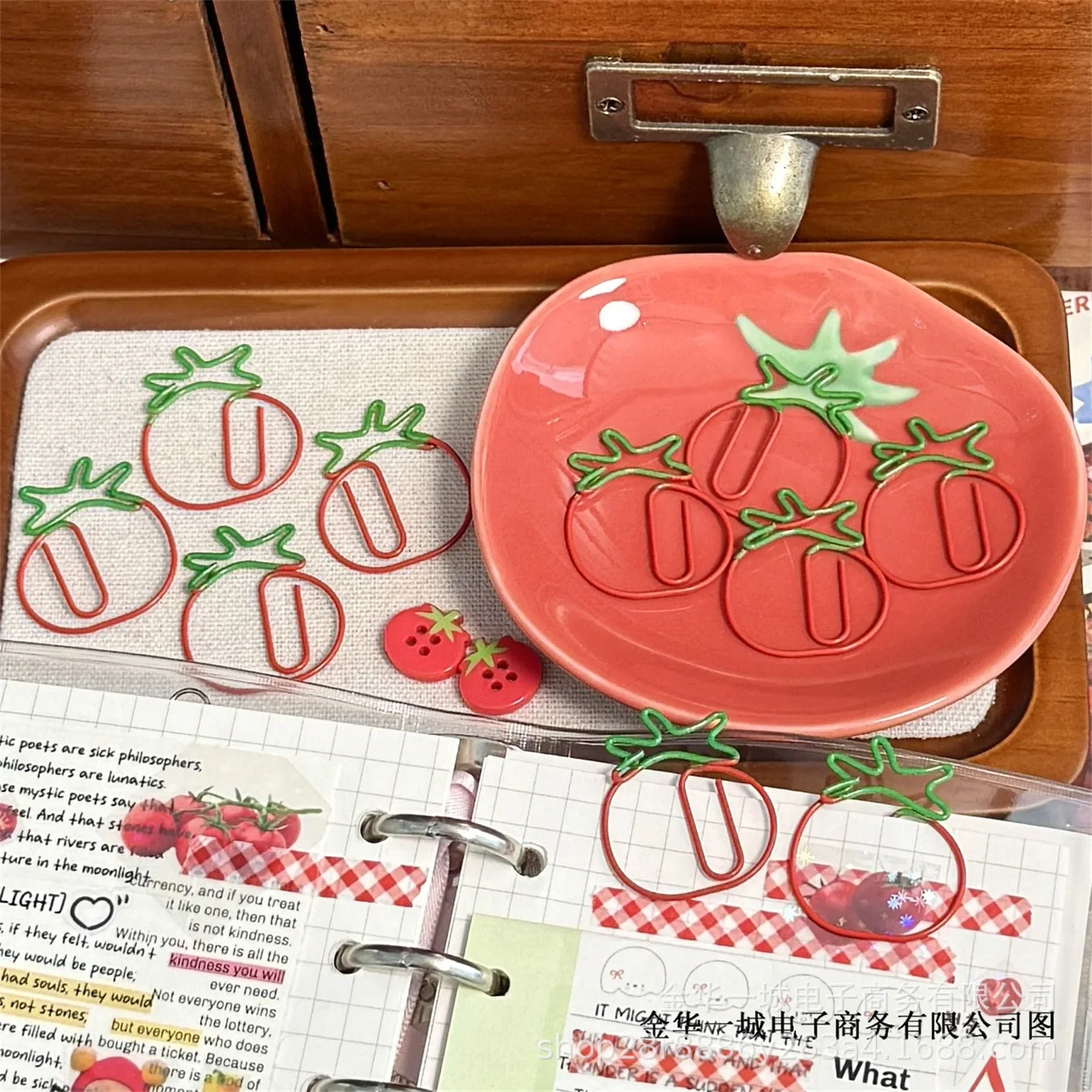 5 Stücke Japanische Retro Rote Tomaten Büroklammern Kawaii Mädchen Notebook Dekor Buch Seite Memo Feste Clips INS Sammelalbum Journal Deco Pins