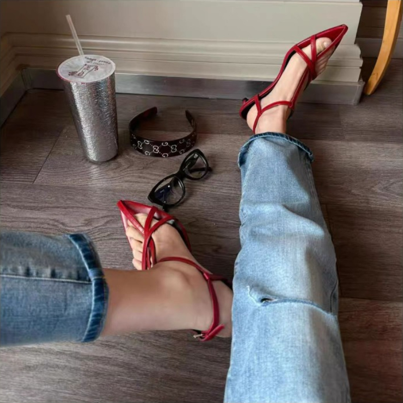 Женские сандалии, летние новые модные женские туфли-гладиаторы с узким ремешком, модельные туфли на тонком низком каблуке с ремешком на щиколотке, вечерние туфли