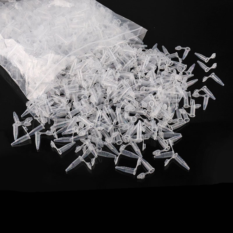 50 штук лабораторных прозрачных микропластиковых центрифужных пробирок емкостью 0,5 мл с крышками-контейнерами с застежкой для лабораторных образцов