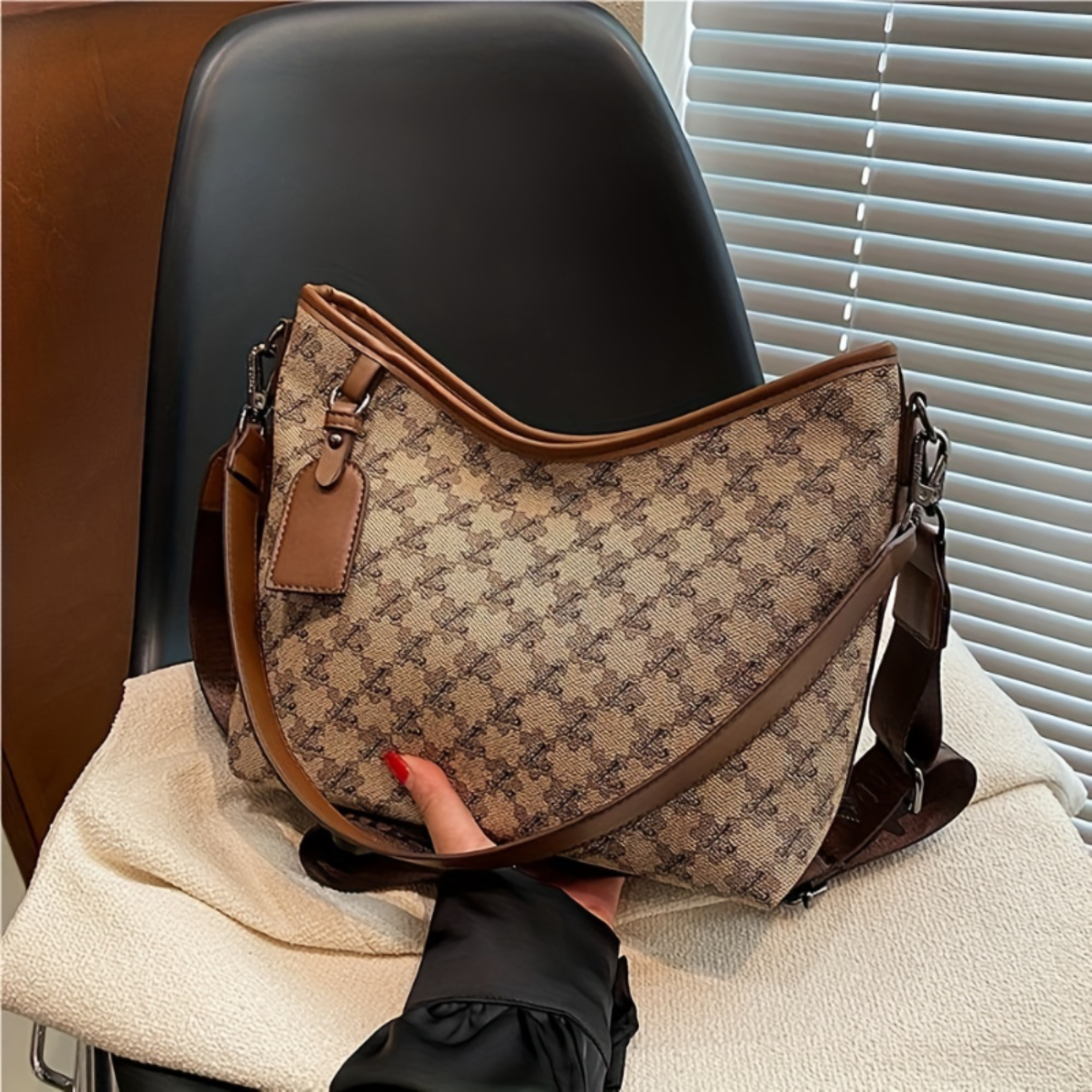 กระเป๋าสะพายไหล่ Houndstooth สุดชิคสําหรับผู้หญิง - กระเป๋าโท้ตแฟชั่นยอดนิยม กระเป๋าสะพายข้างและใต้วงแขนที่หรูหรา อเนกประสงค์