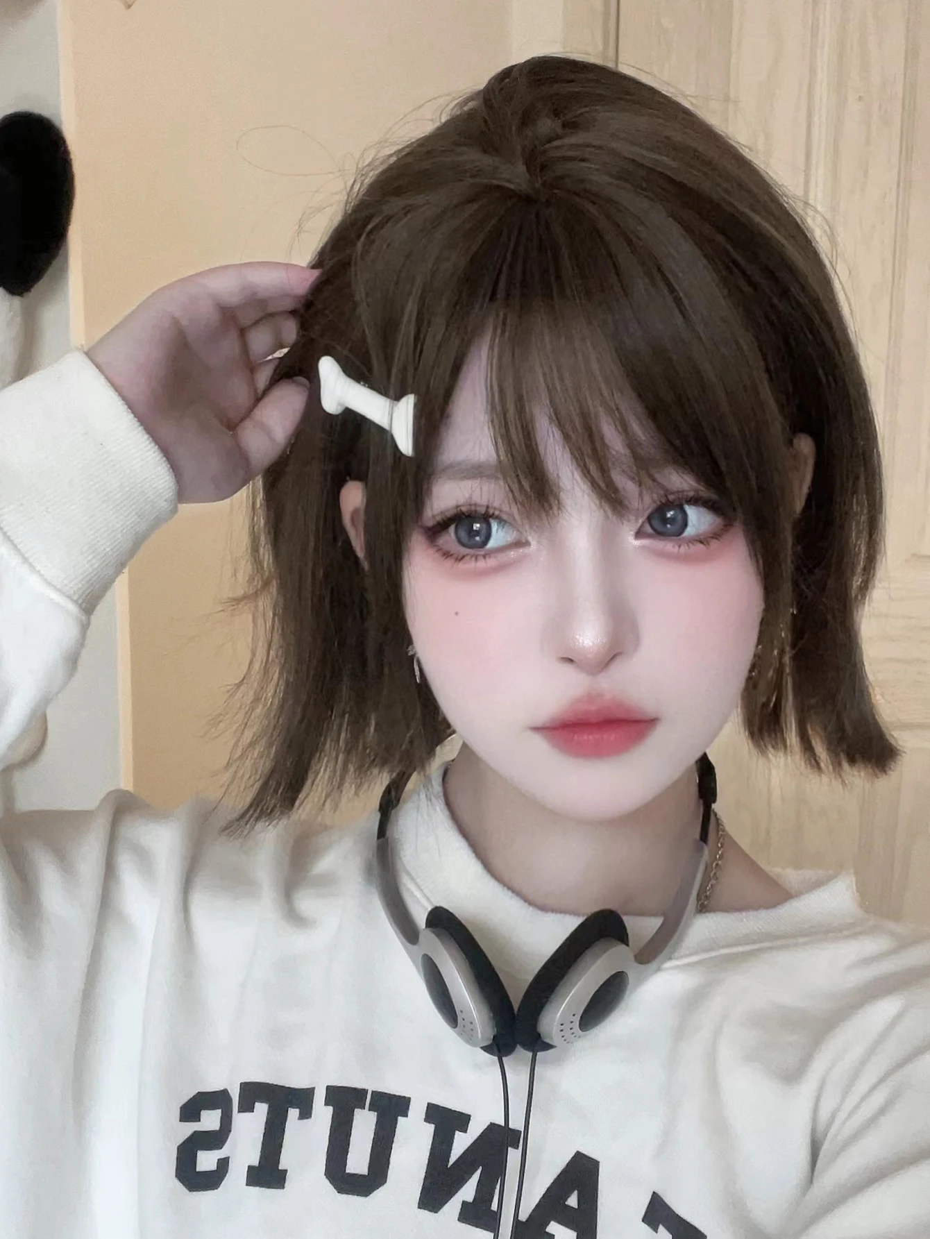 12 Polegada perucas sintéticas marrom fresco com bang comprimento médio peruca de cabelo reto natural para mulheres uso diário cosplay resistente ao calor
