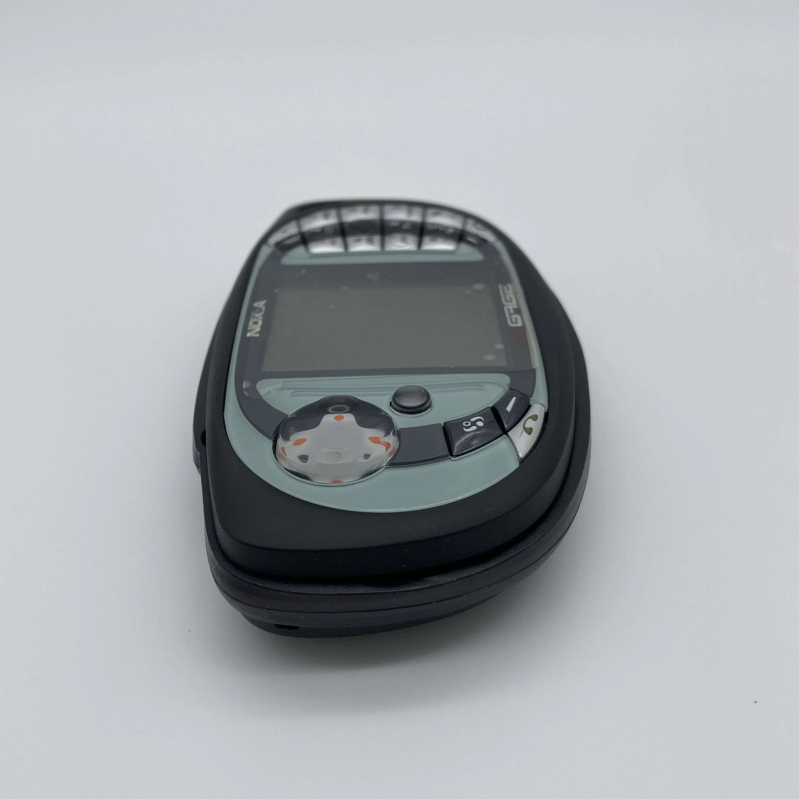 Original N-Gage QD Classic CellPhone Made in Finland Unlocked Free Shipping Support English Language Only
