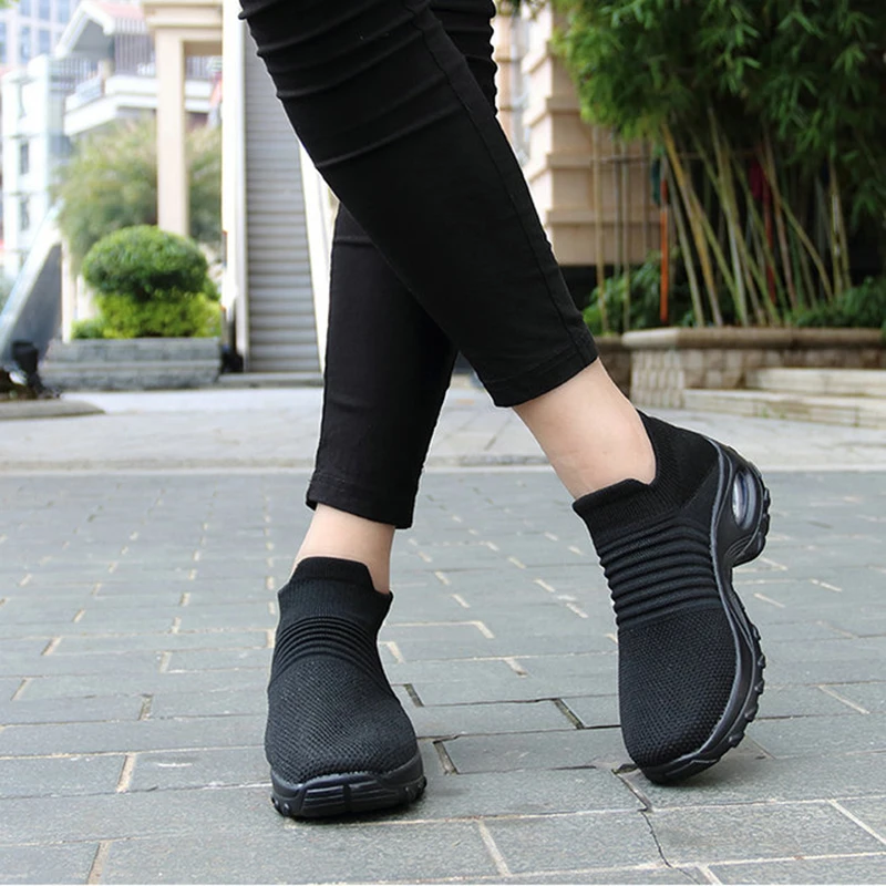 Frauen Turnschuhe Mode Atmungsaktive Wanderschuhe Mesh Plattform Schuhe Turnschuhe für Frauen Gym Vulkanisierte Schuhe Schwarz Weibliche Schuhe