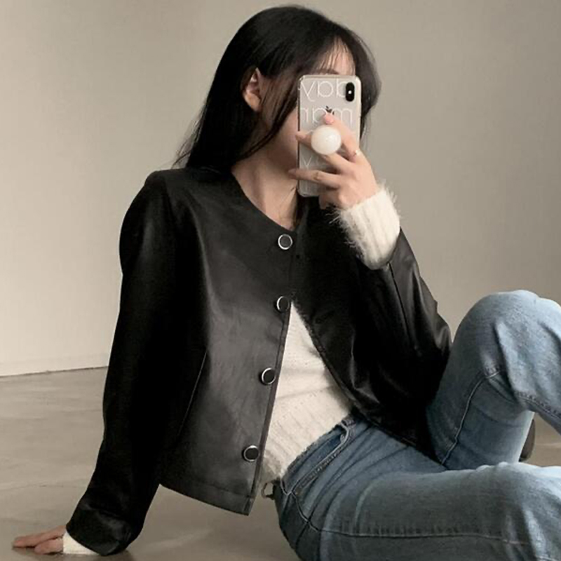 シックなヴィンテージラウンドネック長袖PUレザーバイカージャケットカジュアル多用途女性の春のファッションアウター