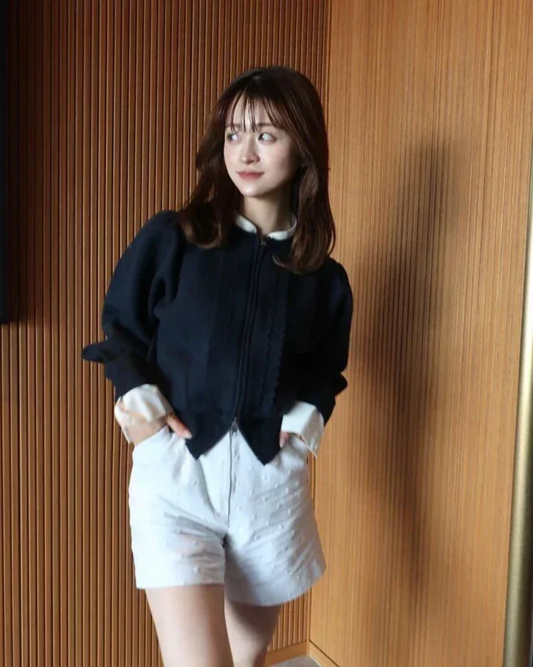 Japanischen Stil Grau Kurze Strickjacke Jacke frauen Herbst Winter Elegante Gefälschte Zwei-stück Hemd Führer Spleißen Süße mantel