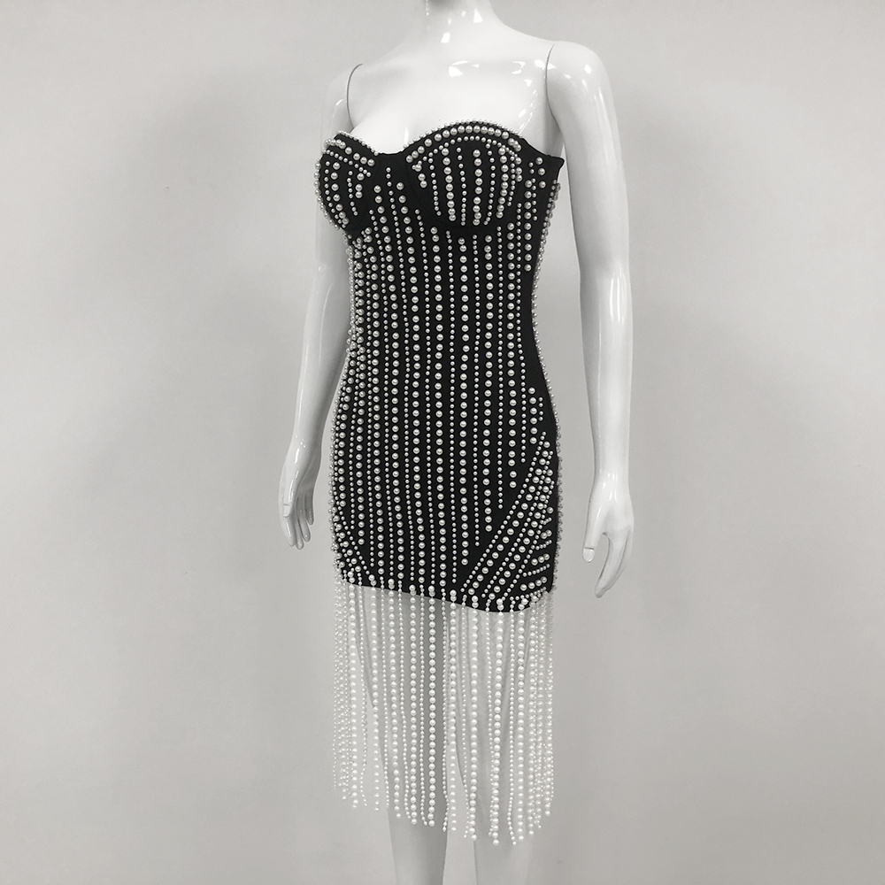 Kleezy ชุดเดรสแฟชั่นสีดำสำหรับผู้หญิงชุดเดรสออกงานปาร์ตี้รูปดาวขนาดเล็กแต่งพู่ประดับมุกสุดหรู