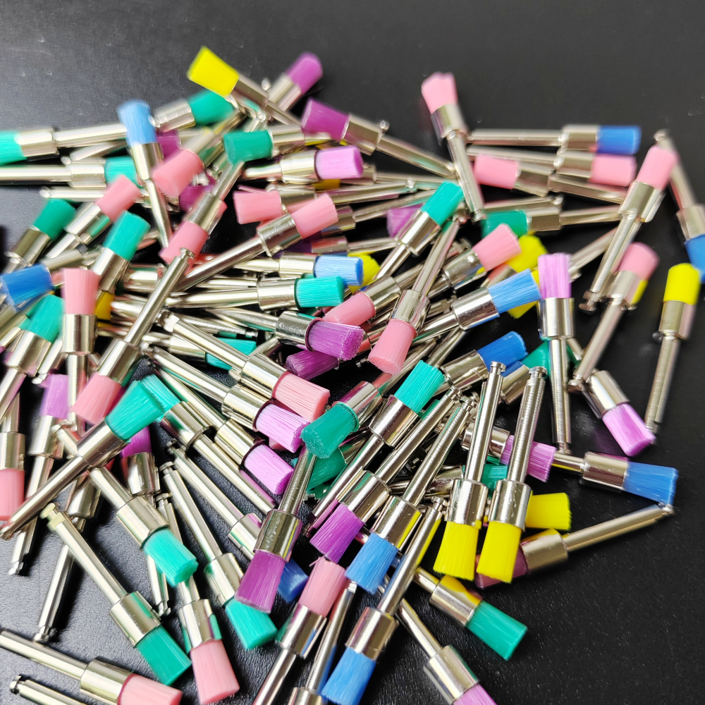 100pcs วัสดุทันตกรรม Prophy Prophylaxis แปรงสีขาวแปรงขัดไนลอน RA Shank 2.35 มม.ทันตกรรมขัด