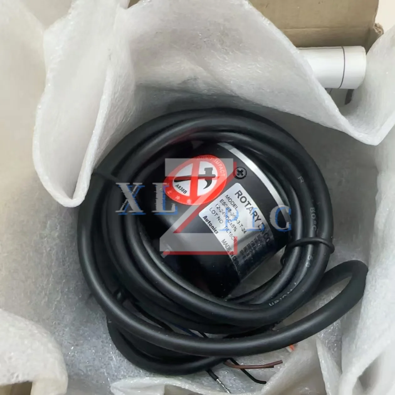 new original    Encoder  E40S6-2000-3-T-24  E50S8-360-3-T-24