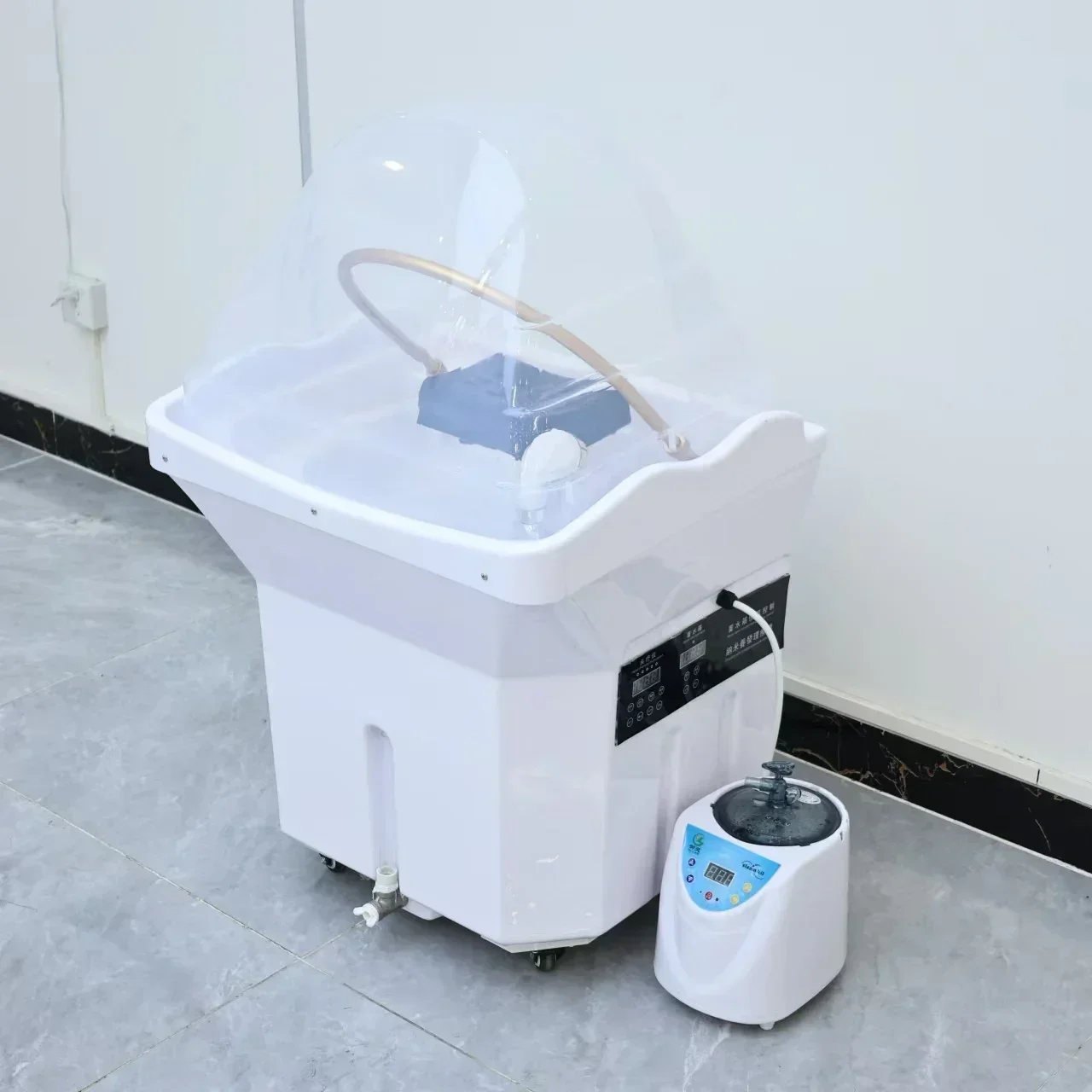 Equipamento de spa para salão de cabeleireiro, cama de shampoo móvel, cadeira de spa com cabeça reclinável e circulação de água, modo de spa com cabeça cascata, dedicado