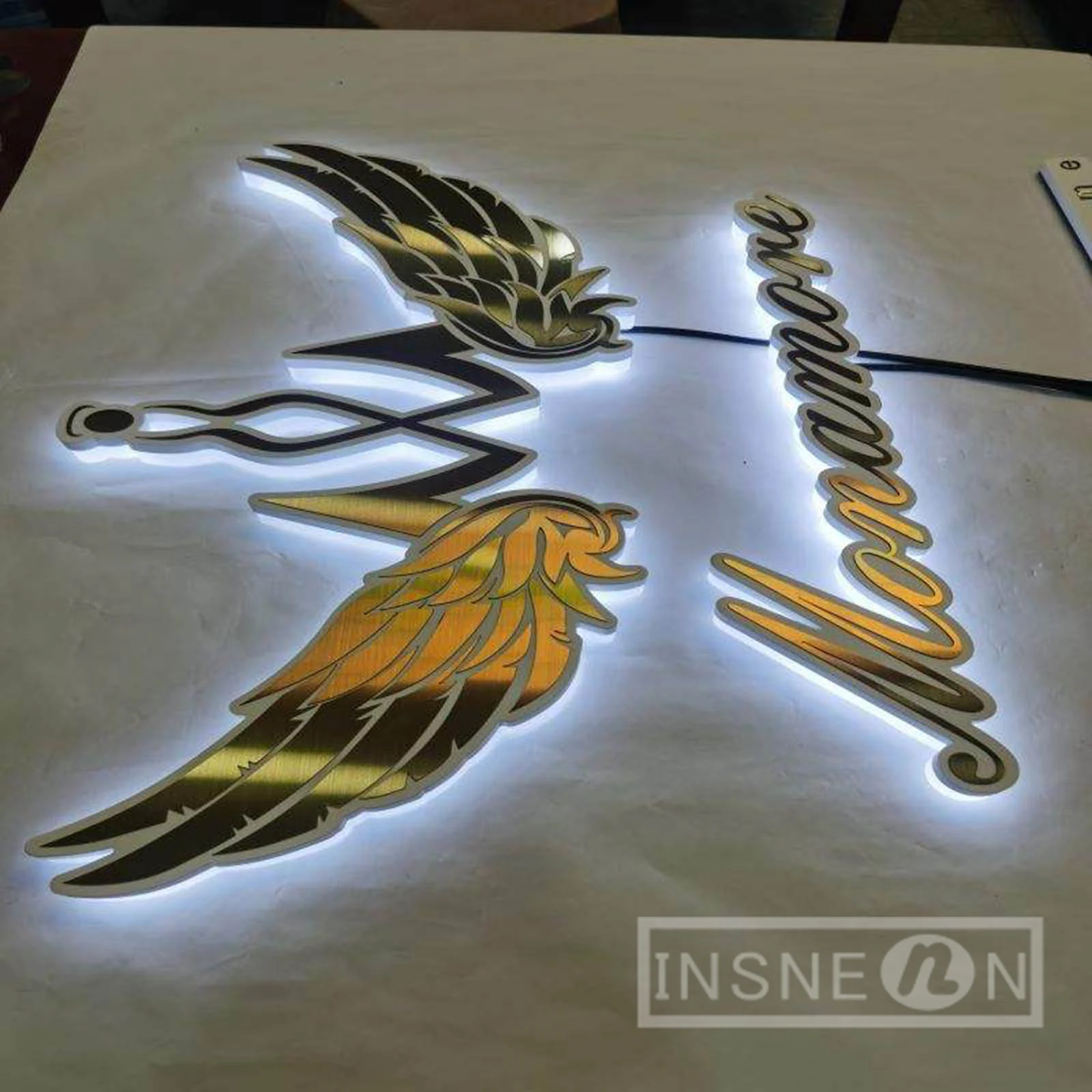 Segnaletica retroilluminata Segnaletica a LED per ufficio aziendale per interni ed esterni in metallo acrilico con caratteri luminosi 3D