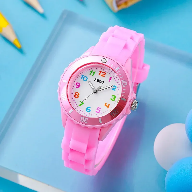 Crianças relógio analógico para meninos meninas banda de silicone macio número colorido bonito relógios para crianças resistente à água relógio de pulso de quartzo