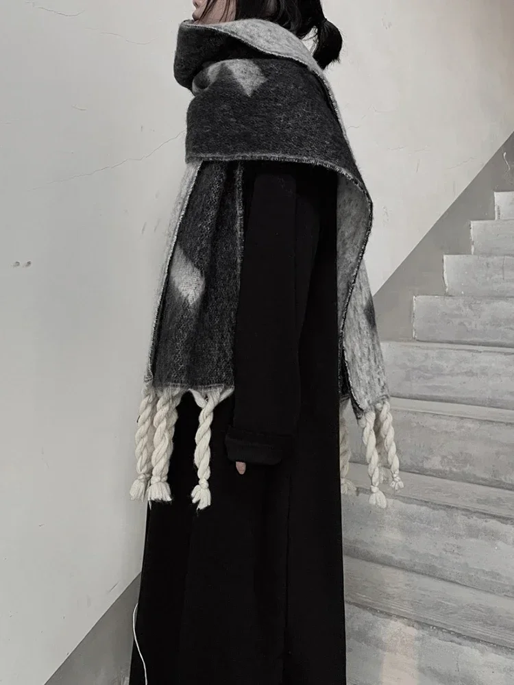 UMI MAO-bufanda Vintage para mujer, bufanda con cara frita, borla tejida empalmada, cálida, combina todo, nueva bufanda informal de invierno