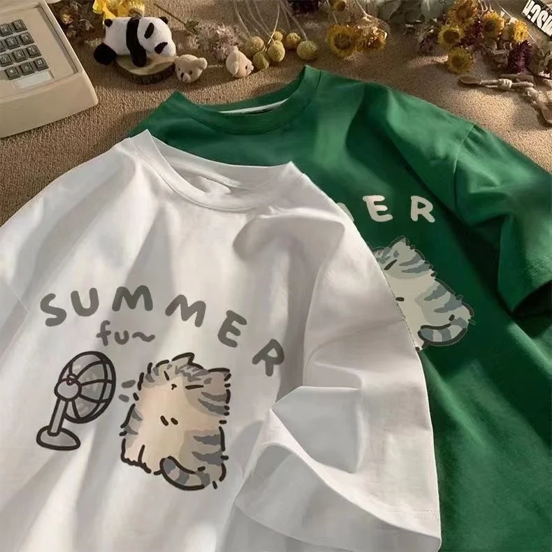เวอร์ชั่นเกาหลี Retro Minimalist พิมพ์ฤดูร้อนเสื้อยืดลําลองหลวมคู่แขนสั้นบาง