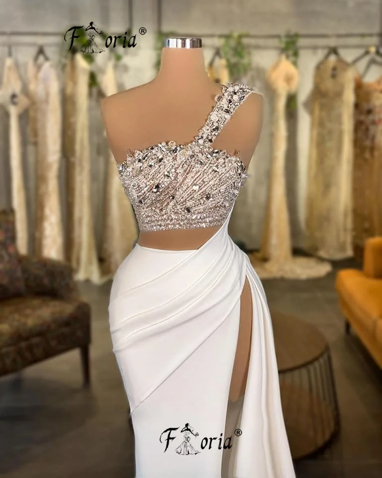 Sexy Een Schouder Kralen Kristal Formele Avondjurken Arabische Split Mouwloze Prom Dress Plus Size Celebrity Catwalk Party Jurken