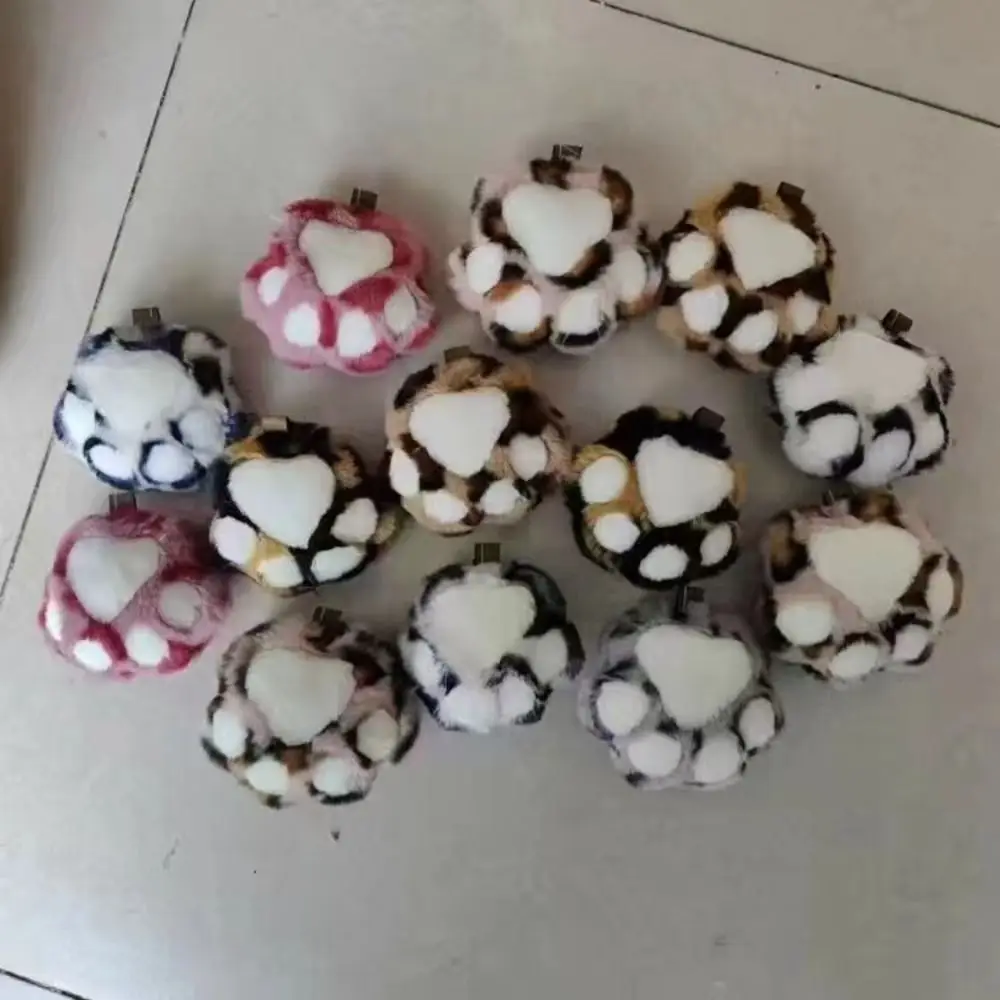 Couple Keychain Cat Paw Pendant Keychain Kawaii Soft Faux Fur Keychain Fluffy Charm Plush Toy Key Ring Backpack Car Key Pendant