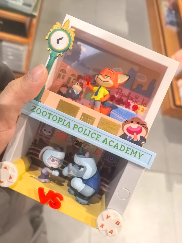 Hot Original Disney Zootopia Highlights Series Blind Box Handmade Birthday Trendy Desktop Ornament Toy Gift