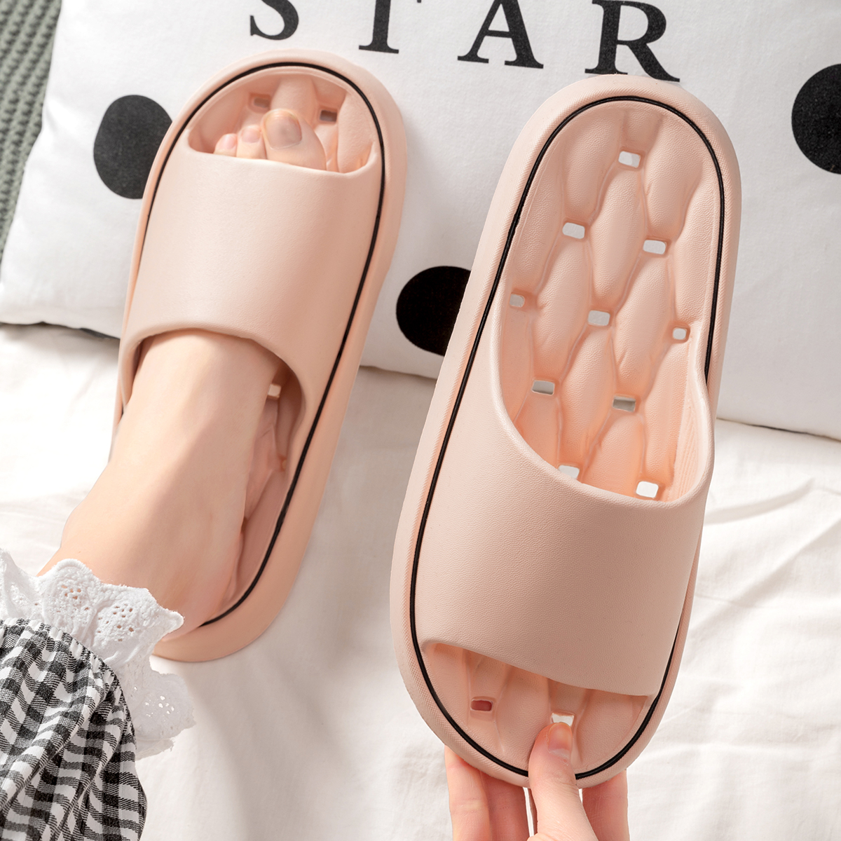Verão feminino chinelos de banheiro eva com vazamento casa sandálias confortáveis macio antiderrapante slides interior masculino secagem rápida flip flops