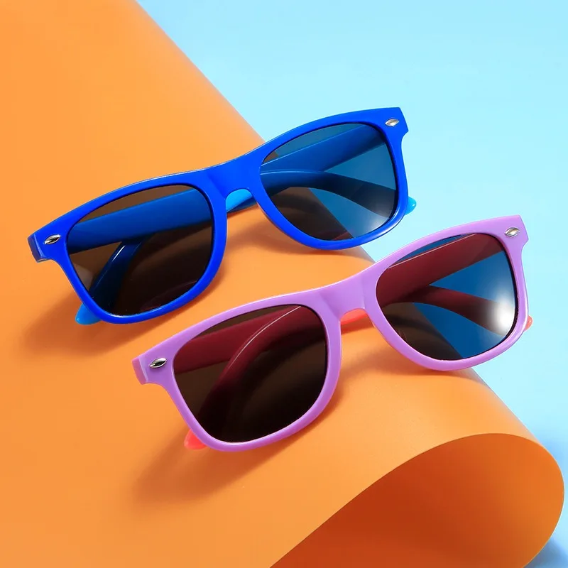 Nuevas gafas de sol a juego de colores para niños y niñas, versión resistente BaBy, sombrillas de verano Uv380, juego al aire libre, Camping