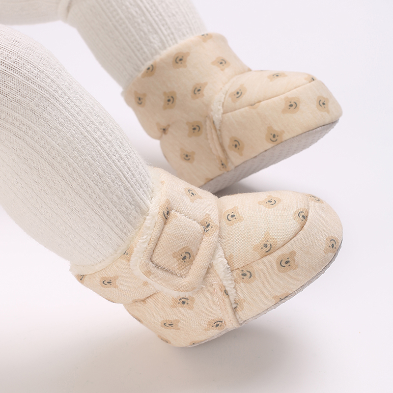 Cute cartoon comfortable boots, suitable for baby boys, soft and warm with wool boots, suitable for indoor walks, autumn