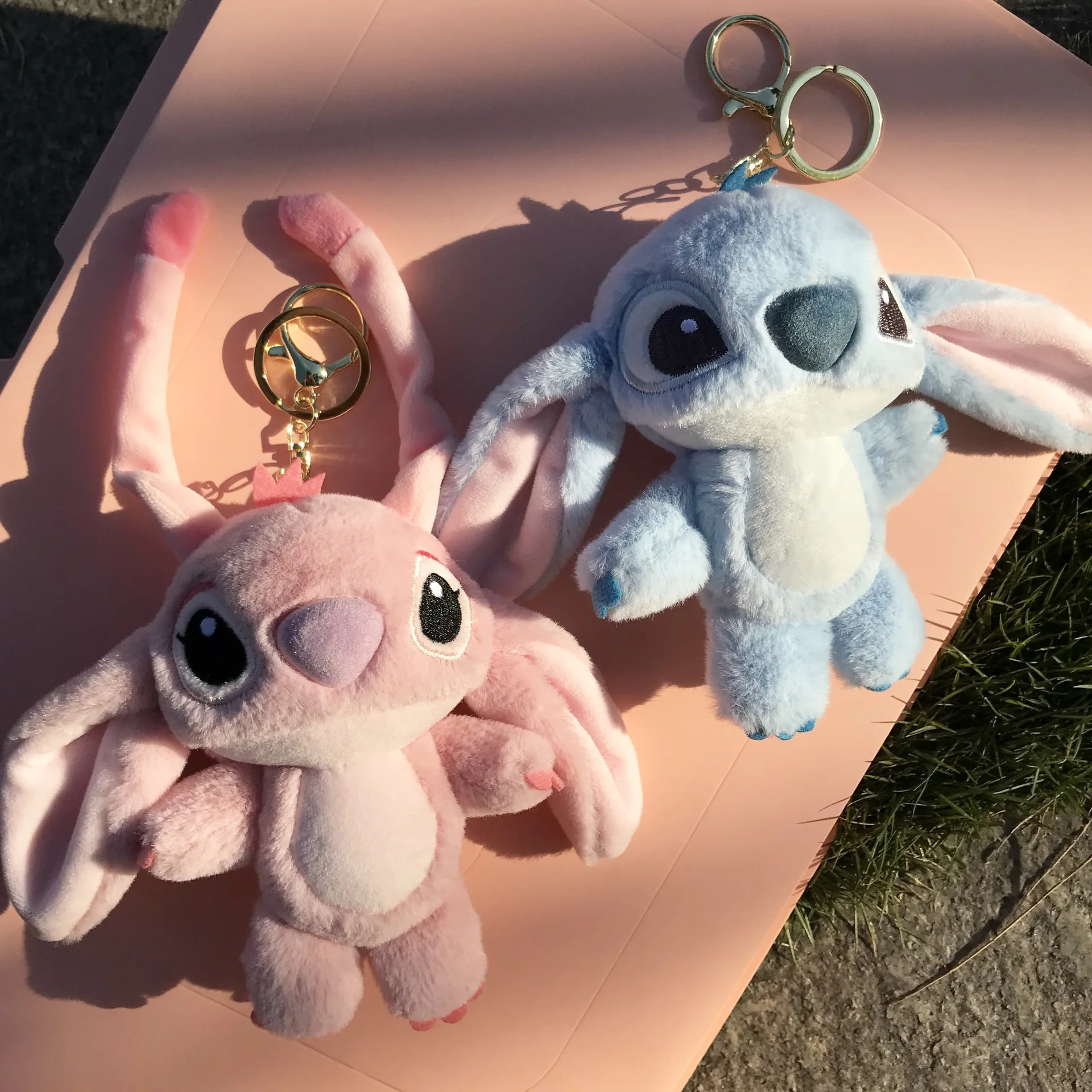 Cartoon Stitch Plüsch-Schlüsselanhänger, weiches Spielzeug, niedliches Stofftier, Geschenk für Mädchen, Engel, Puppe, Taschenanhänger, Kindergeburtstagsgeschenk