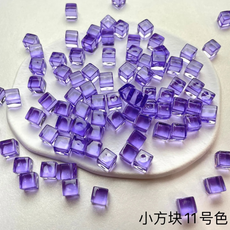 100Pcs/Set 8mm Transparent Square Corner Cube Colorful Crystal Clear Color Dice Chess Piece Right Angle For Board Game