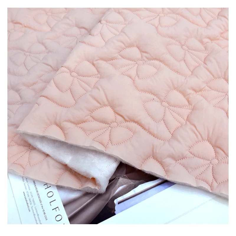 Tecido dos desenhos animados losango arco bordado acolchoado tecido térmico forrado roupas infantis tecidos macios